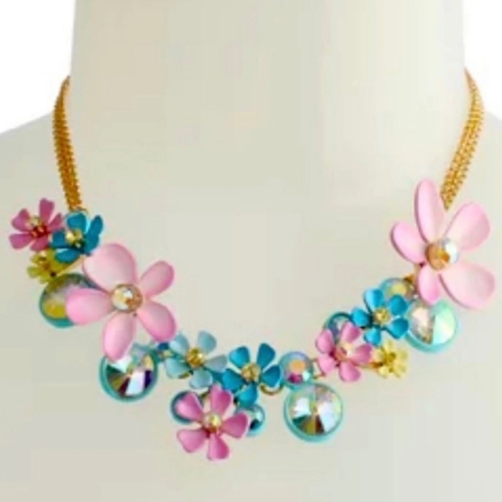 Betsey Johnson flower cluster necklace